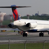A Delta MD-80 jet. (Photo by Phil Derner Jr.)