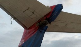 Damaged tail on Delta Connection Comair CRJ-700 N641CA