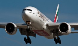An Emirates Boeing 777 on final approach to LAX from Dubai