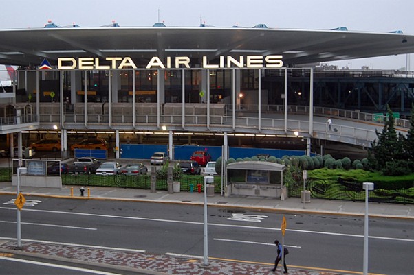 delta-jfk-terminal-reallyboring-630 Delta Terminal 3 at JFK Airport. (Photo by reallyboring via Flickr, CC BY-NC-SA)