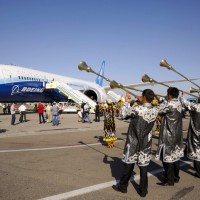 As the Boeing [NYSE: BA] 787 Dreamliner touched down at Tashkent International Airport as part of the Dream Tour, the airplane received a rousing welcome with a traditional dance by a troupe of Uzbek performers.