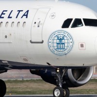 A Delta airliner. (Original photo by Kaz T./Composite by Matt Molnar)