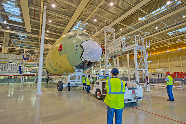 First section for A350 XWB MSN1 arrives in the final assembly line in Toulouse. (Photo by Airbus/F. Lancelot)