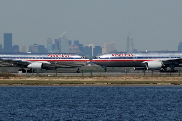 American Airlines 767 and 777 about to get hot and heavy at JFK. (Photo by Mark Hsiung)