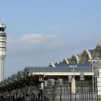 Reagan National Airport control tower. (Photo by dbking via Wikimedia Commons, CC BY)
