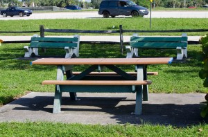PBI Viewing Area Have a picnic at the side of the runway at PBI, because you can