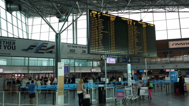 Ticketing level  and security at Helsinki Airport