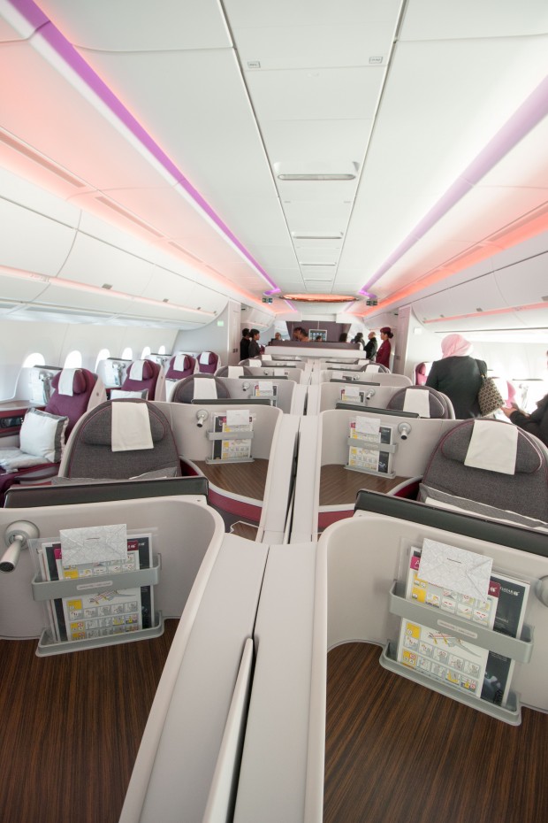 The business class cabin has a very open feel without overhead bins in the center. The lack of bins also means that seats in the middle do not have personal air vents. The seats along the windows do, however.