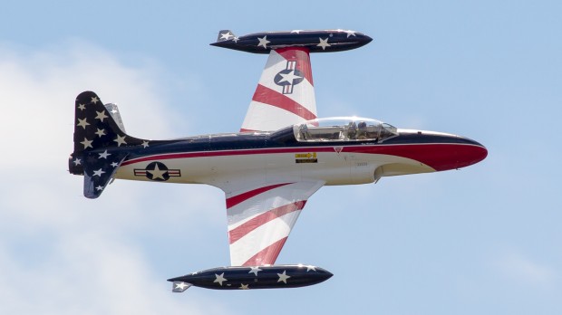 Love this livery on the T-33.