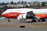 Reversers deployed and flaps fully extended. (Photo by Tad Carlson)