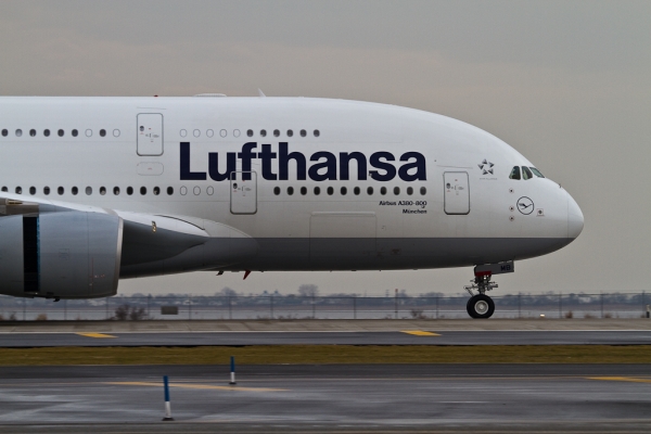 Lufthansa\'s A380 D-AIMB taxis to Terminal 1. (Photo by Eric Dunetz/NYCAviation)