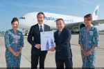 Malaysia Airlines became the eighth carrier to receive Airbus’ 21st century flagship A380 with delivery of its no. 1 jetliner, which was handed over to MAS Group Chief Executive Officer Ahmad Jauhari Yahya by Airbus Chief Operating Officer Fabrice Brégier in Toulouse, France. (Photo by Airbus/P. Pigeyre)
