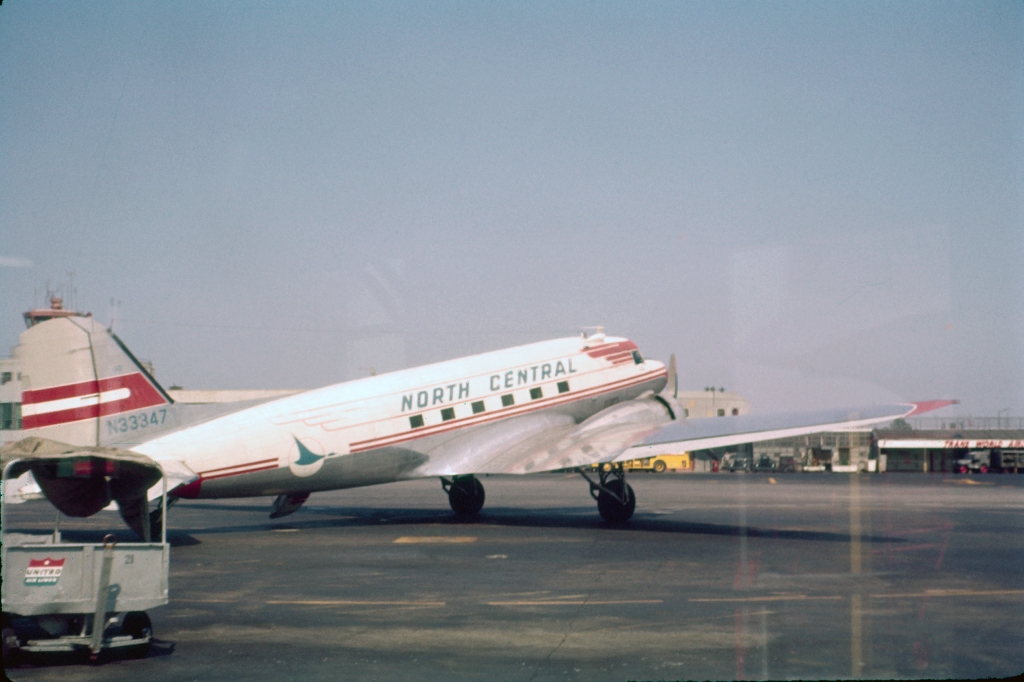 dc-3-north-central-airlines-n33347-mdw-0761-wja dc-3-north-central-airlines-n33347-mdw-0761-wja
