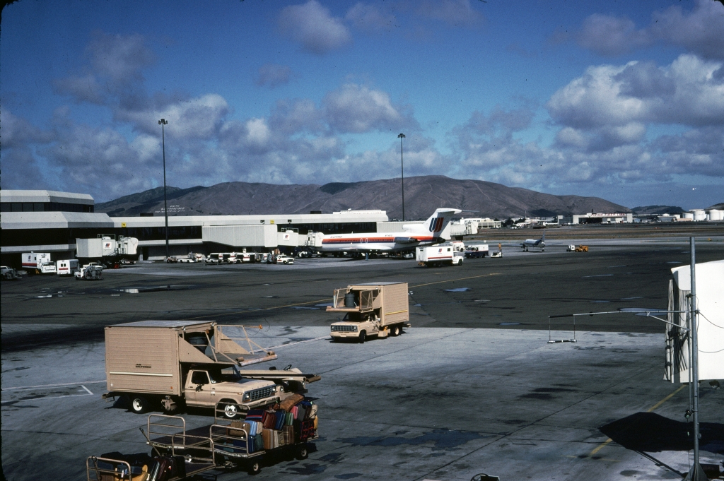airports-san-francisco-sfo-101280-b-wja airports-san-francisco-sfo-101280-b-wja