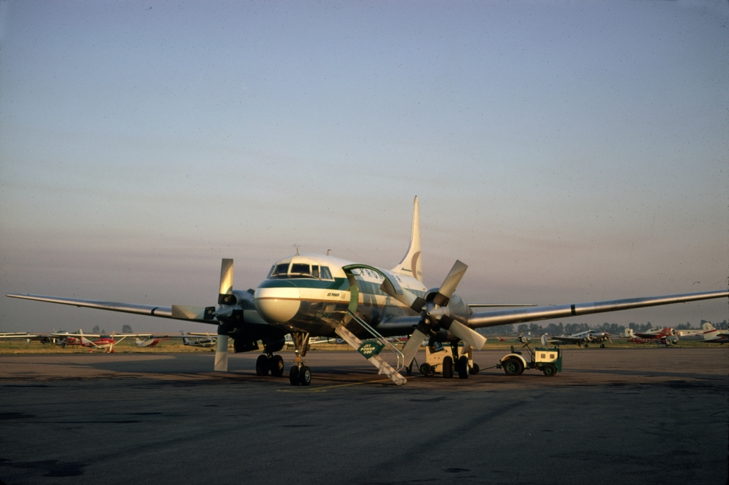 cv-580-frontier-airlines-n73156-mso-missoula-0968-c-wja cv-580-frontier-airlines-n73156-mso-missoula-0968-c-wja