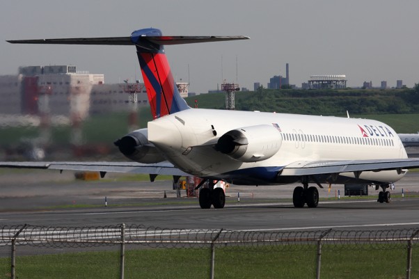A Delta MD-80 jet. (Photo by Phil Derner Jr.)
