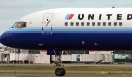 United Airlines 757 N516UA at LaGuardia Airport LGA
