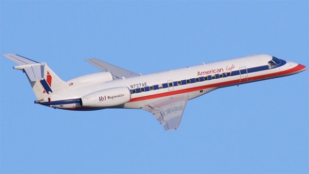 American Eagle Embraer N757AE