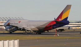 Asiana 747-400 HL7428