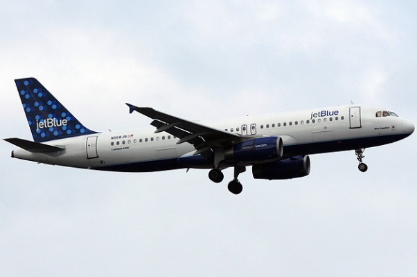 JetBlue Airbus A320 known as "Blue Sapphire" (N568JB). (Photo by Matt Molnar)
