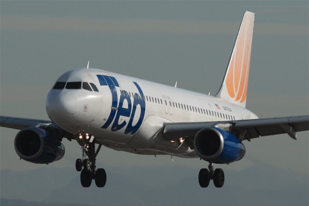 The winter sun shines nicely on this Ted Airbus A320 N479UA in Las Vegas