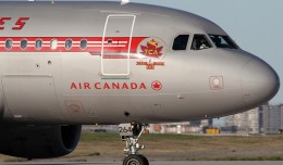 Air Canada's retro Airbus A319 (C-FZUH) spotted in Toronto. (Photo by Kaz T)