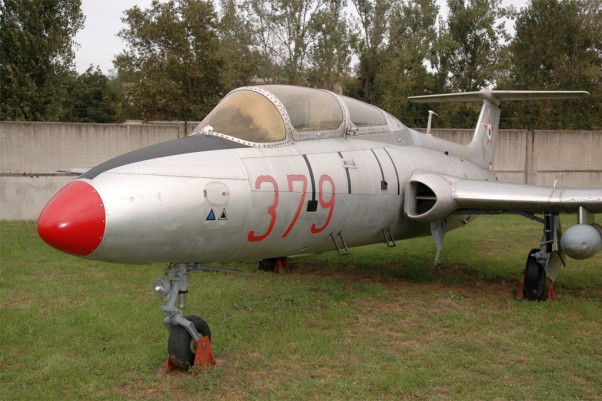 Aero L-29 Delfin on display at the Museum of Hungarian Aviation.