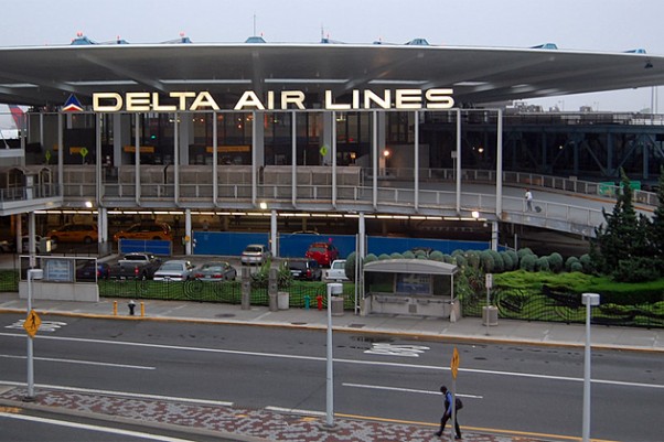 Delta Terminal 3 at JFK Airport. (Photo by reallyboring via Flickr, CC BY-NC-SA)