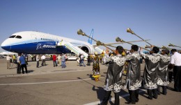 As the Boeing [NYSE: BA] 787 Dreamliner touched down at Tashkent International Airport as part of the Dream Tour, the airplane received a rousing welcome with a traditional dance by a troupe of Uzbek performers.