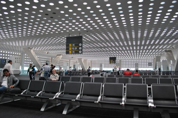 Inside Mexico City International Airport's Terminal 2. (Photo by ProtoplasmaKid via Wikipedia, CC BY-SA)