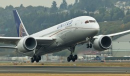 United's first Boeing 787-8 Dreamliner (N20904) takes off from Boeing Field enroute to Houston. (Photo by Dan King/NYCAviation)