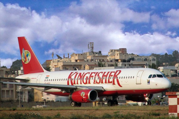 A Kingfisher Airlines Airbus A320 (VT-KEG) taxis at Bangalore. (Photo by marirs via wikipedia, CC-BY-SA)