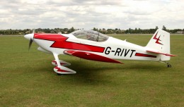 An RV-6 similar to the accident aircraft. (Photo by Geoff Collins via Flickr, CC-BY-NC-SA)