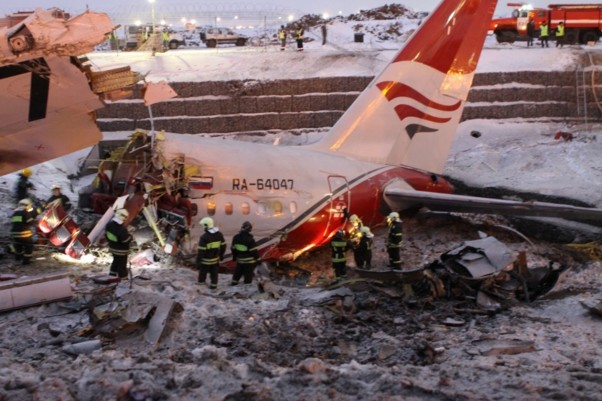 Wreckage of Red Wings Airlines Flight 9268. (Photo by Russian Ministry of Emergency Situations)