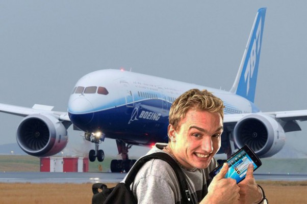 Dell dude is excited. (Photo composite by NYCAviation/Boeing/Dell)
