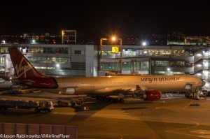 Plane spotting at night is a whole other game, but produces awesome results.