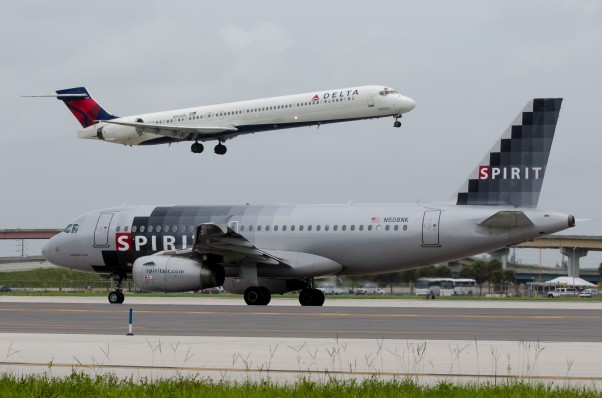 FLL Aircraft Viewing Area
