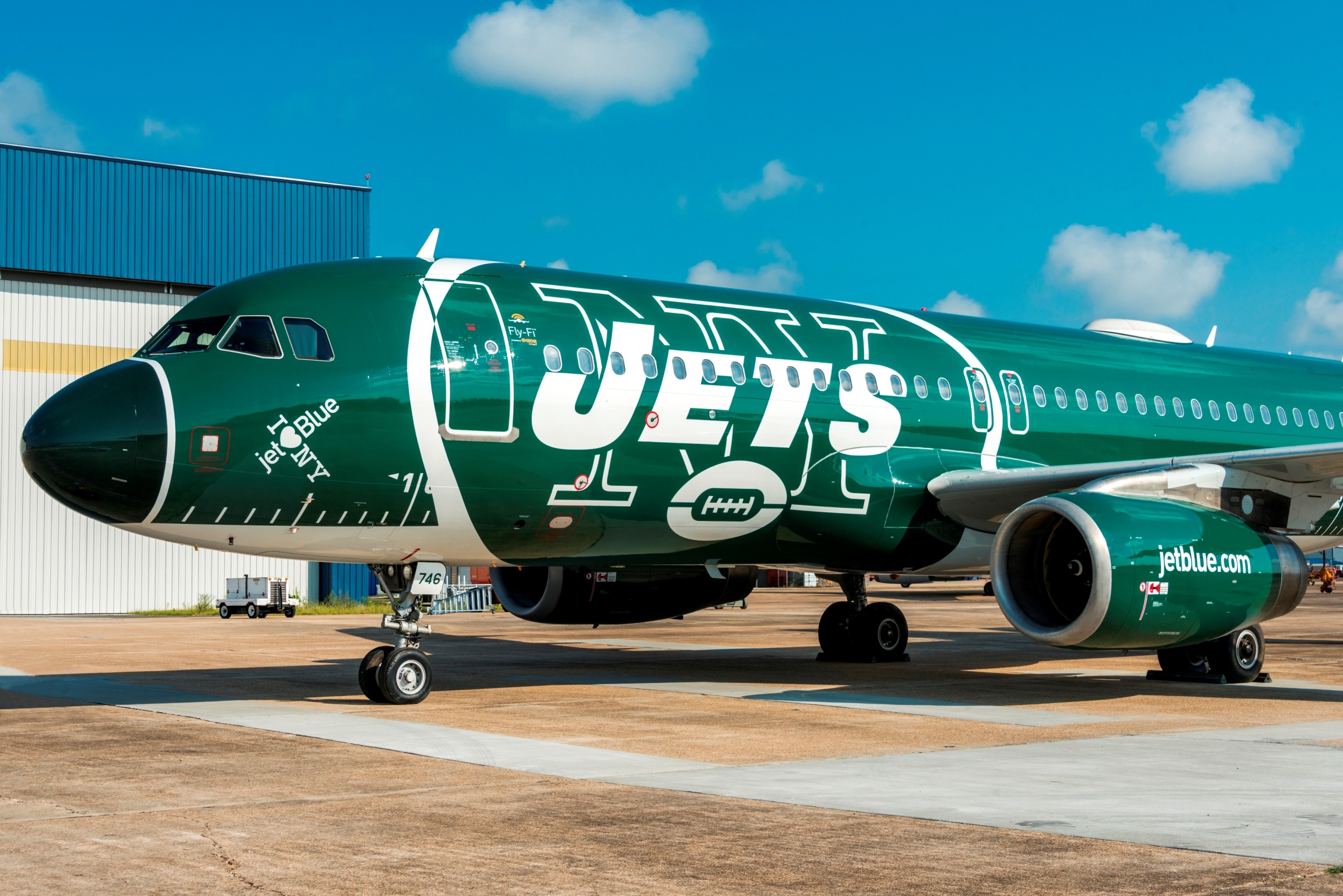 JetBlue Unveils A Refreshed "JetGreen" For The NY Jets - NYCAviationNYCAviation